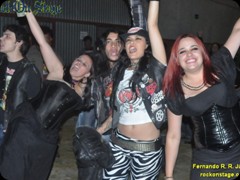 Nervosa durante o show do Tray Of Gift no Rock Metal Fest em Poços de Caldas/MG
