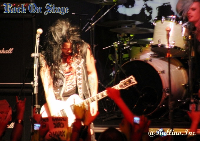 Clique aqui e confira mais fotos do Crashdiet no Crash Club em So Paulo/SP