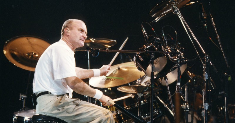 Rock On Stage Especiais Phil Collins: A trajetória do músico que partiu da  bateria para os vocais e se tornou um dos maiores ícones ingleses de todos  os tempos