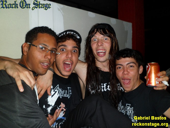 Rock On Stage Shows Internacionais Skull Fist - Drunk For Good South  America Tour 2014 no Fofinho Rock Bar em São Paulo/SP
